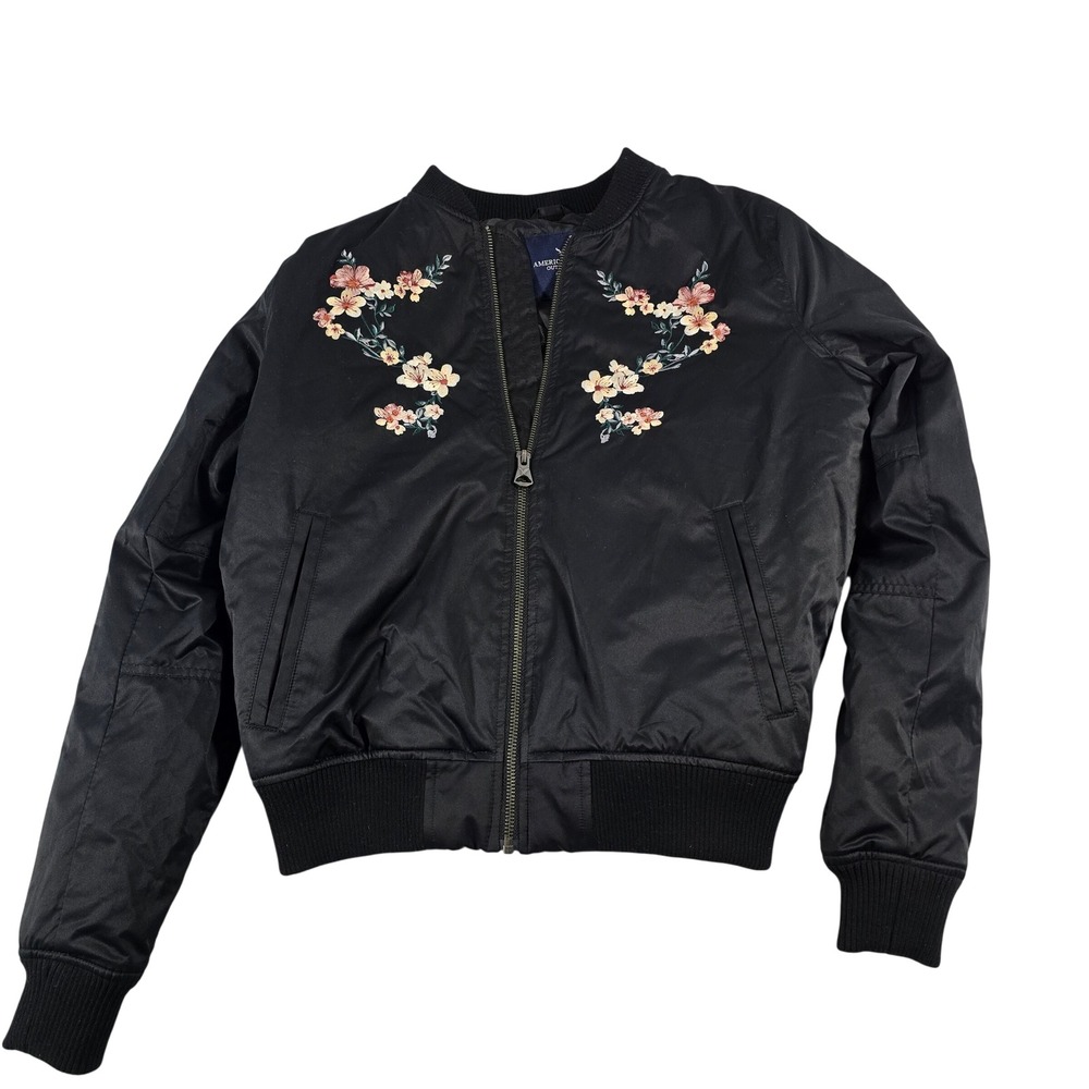 American Eagle Womens Black Floral Embroidered Bomber Jacket Quilted Small 11119